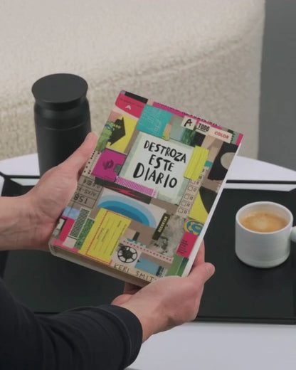 Destroza este diario es el libro